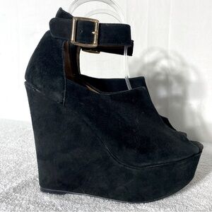 Steve Madden Black Suede Kennyya Platform Peep Toe Ankle Strap Wedges 8